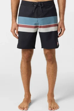 Cruzer Stripe Scallop 18" Boardshorts - Black | O'Neill
