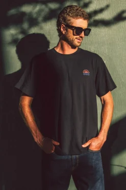 East Cliff Heavy Weight Tee - Black | O'Neill