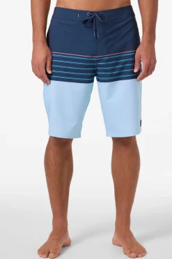Hyperfreak Heat Stripe 21" Boardshorts - Midnight Navy | O'Neill