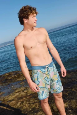 O'Riginals Print Scallop 18" Boardshorts - Blue Fusion | O'Neill