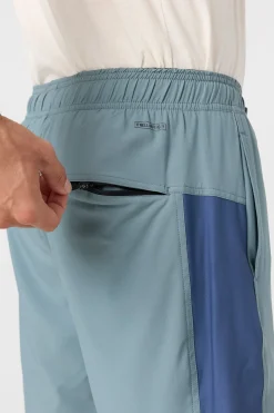 Perform Light Tech Panel Lined Elastic Waist 17