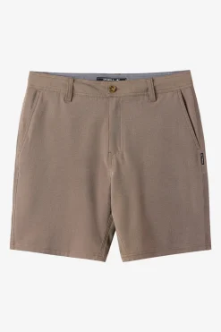 Reserve Light Check 19" Hybrid Shorts