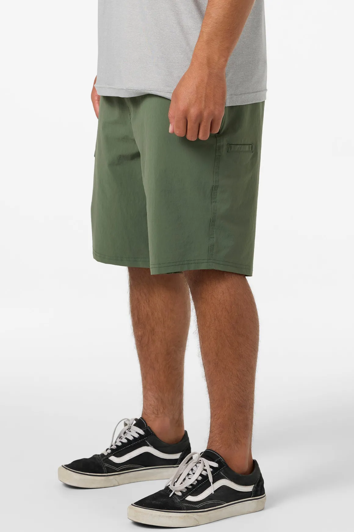 TRVLR Cargo 20" Hybrid Shorts - Dark Olive | O'Neill