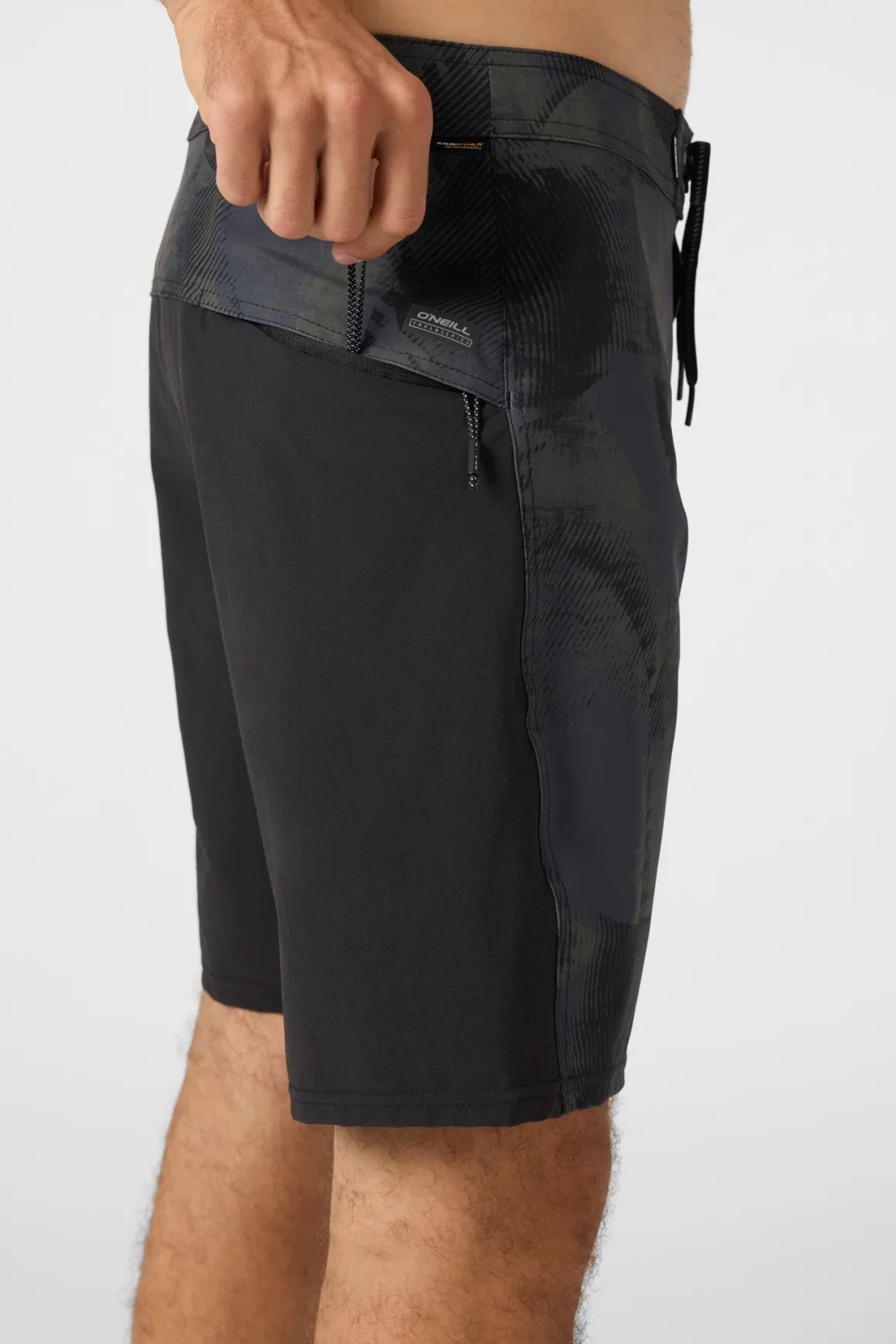 TRVLR Enduro 19" Boardshorts - Army | O'Neill