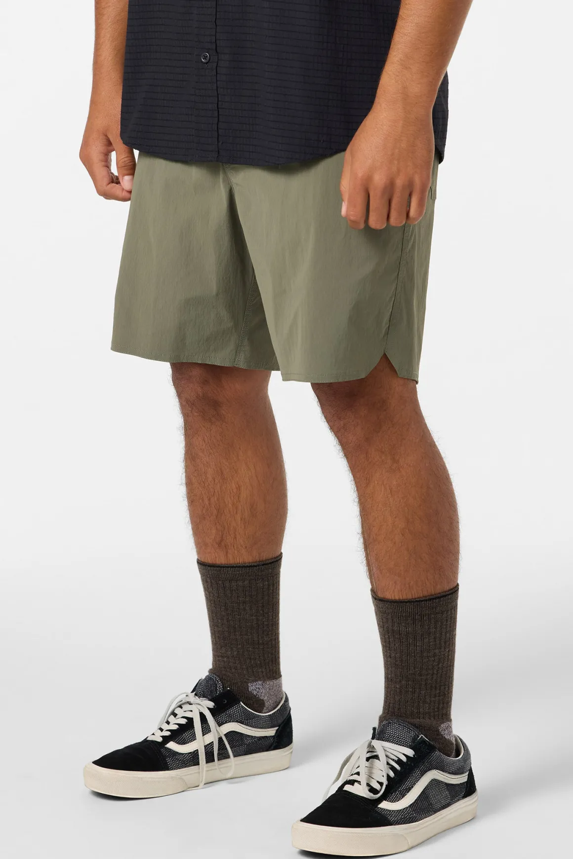 TRVLR Halfback 18" Hybrid Shorts