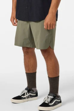 TRVLR Halfback Hybrid 18