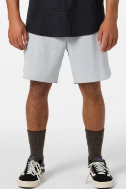 TRVLR Tech Lined 17" Hybrid Shorts