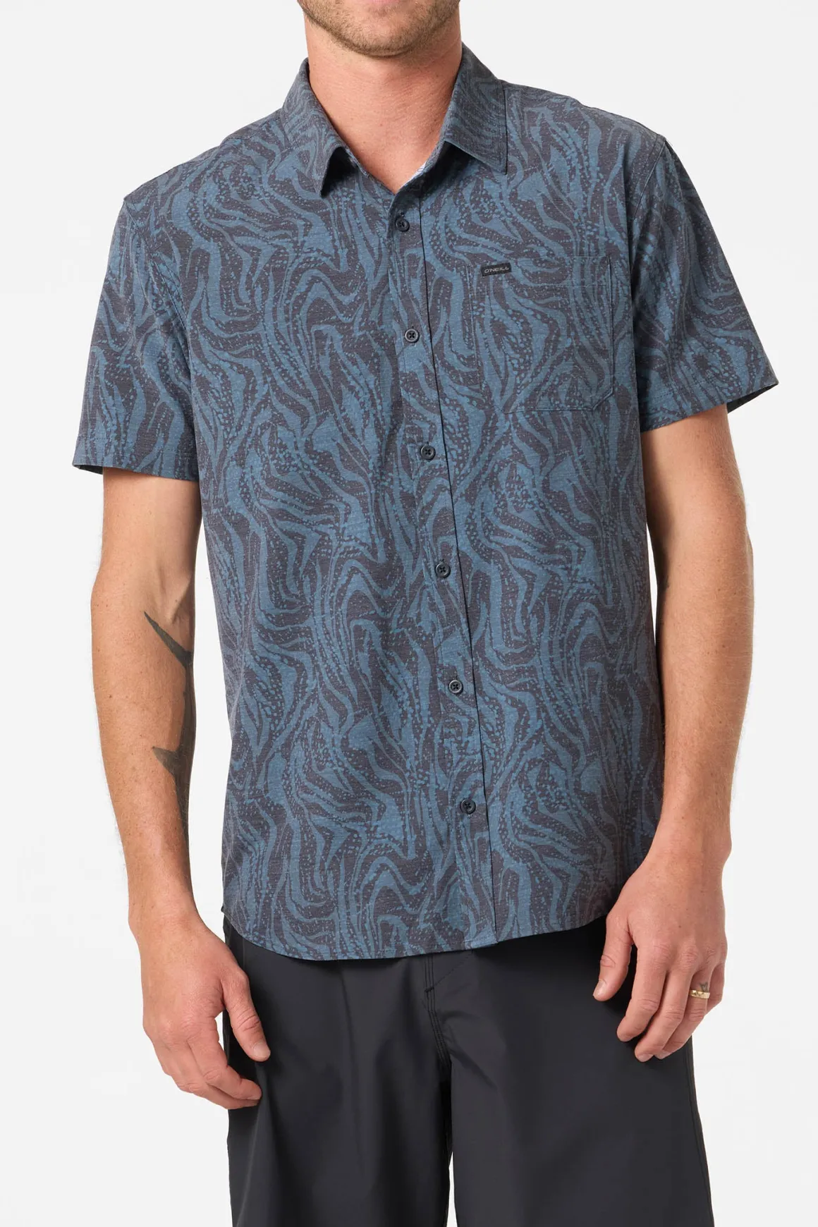 TRVLR Upf Traverse Standard Woven Shirt Standard Fit Shirt - Dark Shadow | O'Neill